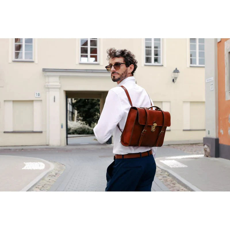 Vielseitige Lederaktentasche mit Riemen – Konvertierbar zum Rucksack - The Glass Menagerie - alaabouch.de