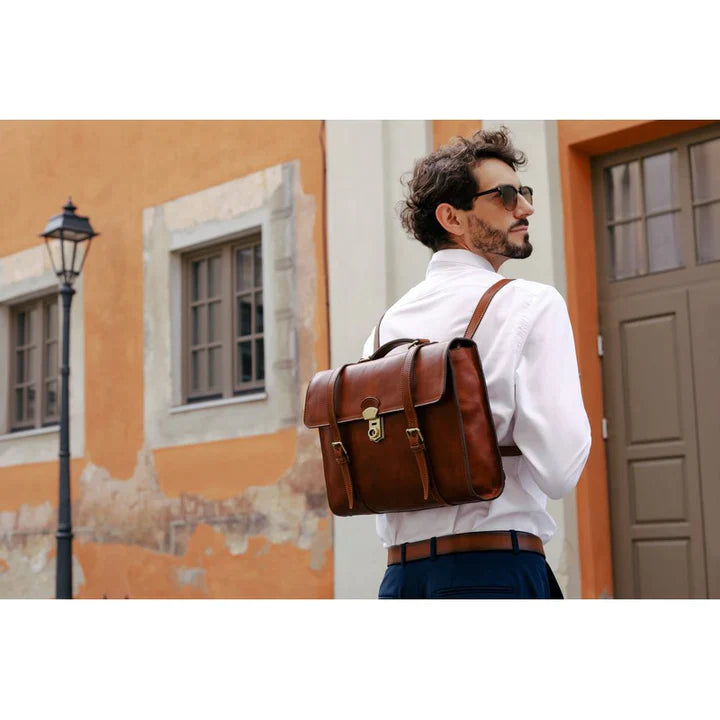 Vielseitige Lederaktentasche mit Riemen – Konvertierbar zum Rucksack - The Glass Menagerie - alaabouch.de